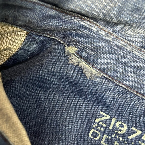 Zara Faded Denim Button Down - Picture 3 of 4